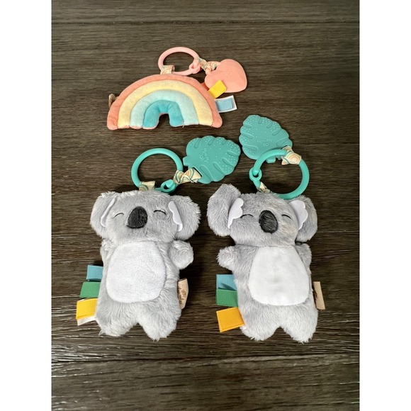 Itzy Ritzy Teething Pal Plush‎ Set - Picture 1 of 5